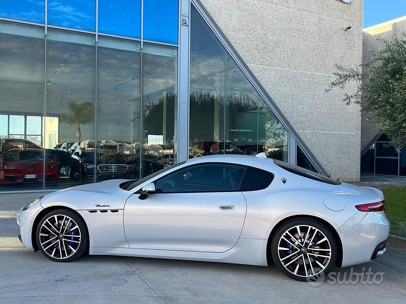 Usata Maserati Granturismo 490 CV (360 kW) 2023 Bianco Coupé