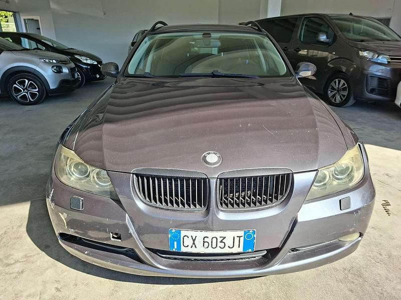 Usata BMW 320 163 CV (119 kW) 2005 Grigio Station wagon