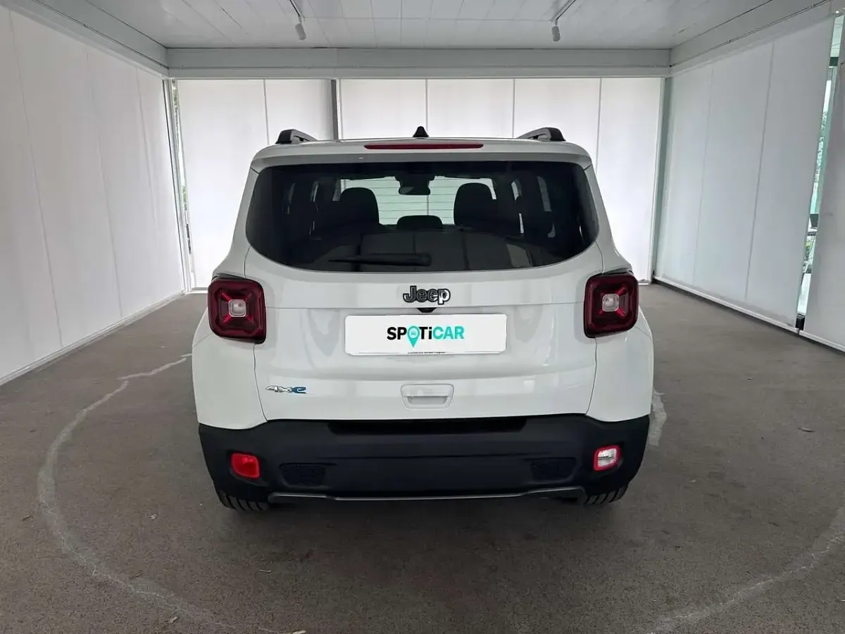 Usata Jeep Renegade Limited 190 CV (139 kW) 2024 Bianco SUV