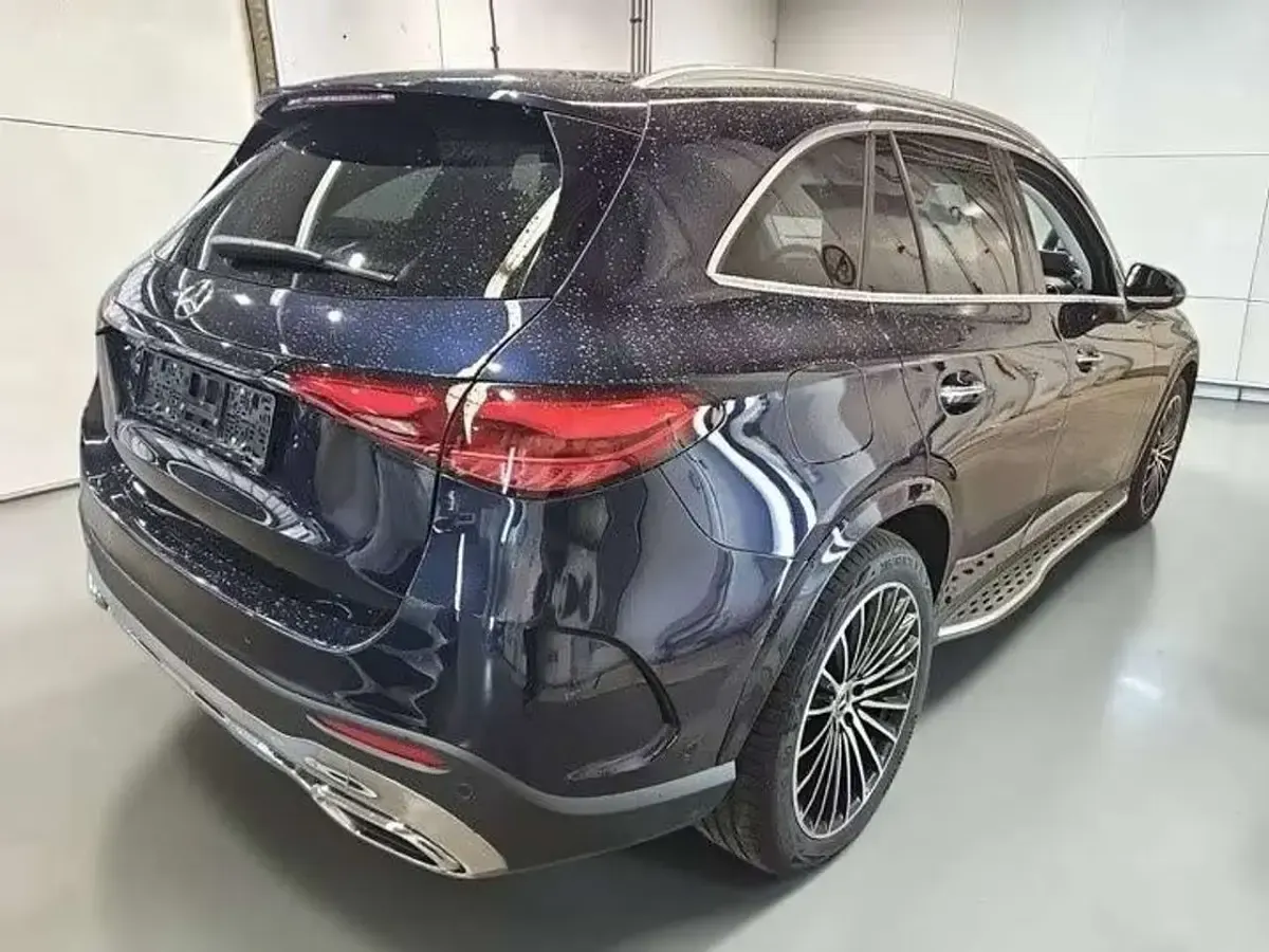 Usata Mercedes GLC220 AMG line 197 CV (144 kW) 2024 Blu/azzurro SUV