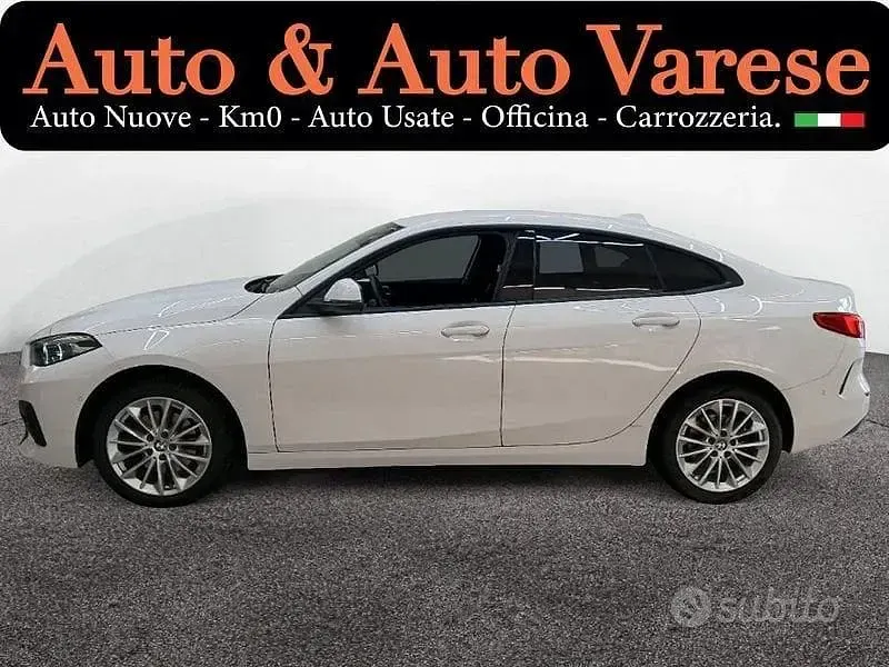 Usado BMW 218 Advantage 136 CV (100 kW) 2024 Blanco Coupe