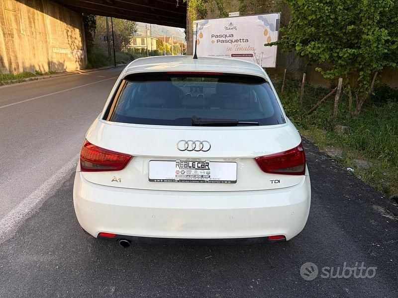 Usata Audi A1 Ambition 105 CV (77 kW) 2012 Bianco Utilitaria