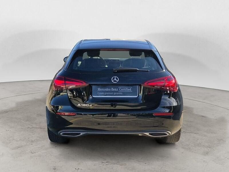 Usata Mercedes A180 Advanced 116 CV (85 kW) 2023 Nero Utilitaria