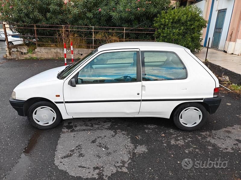 Usata Peugeot 106 50 CV (36 kW) 1996 Bianco Utilitaria