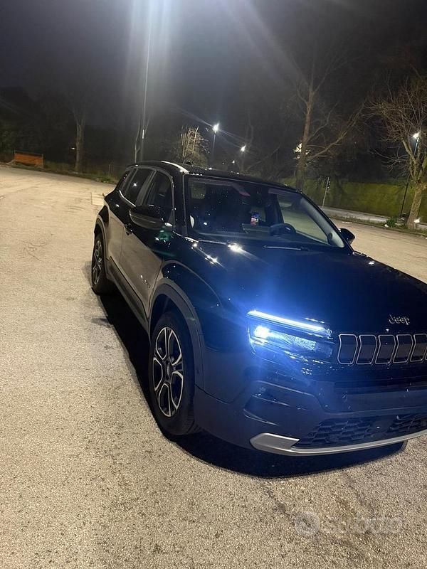 Usata Jeep Avenger 100 CV (73 kW) 2025 Nero SUV