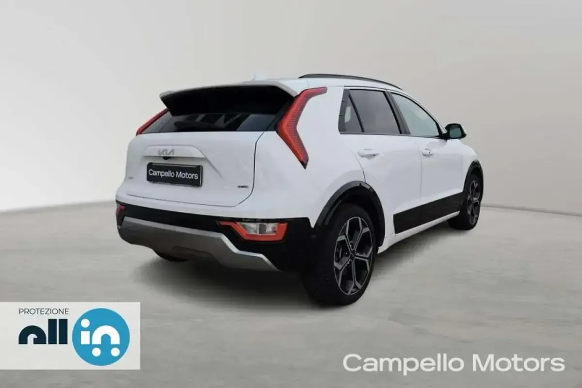 Usata Kia Niro Style 105 CV (77 kW) 2024 Bianco SUV