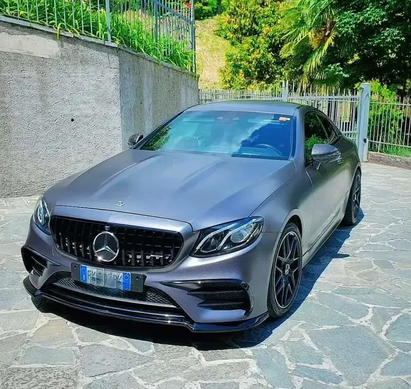 Usata Mercedes E220 Premium 194 CV (142 kW) 2017 Grigio Coupé