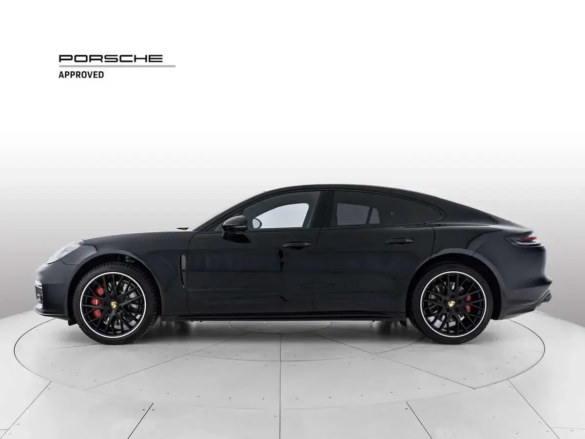 Usata Porsche Panamera 460 CV (338 kW) 2020 A1 nero Utilitaria