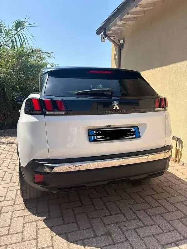 Usata Peugeot 3008 Allure 120 CV (88 kW) 2017 Bianco SUV