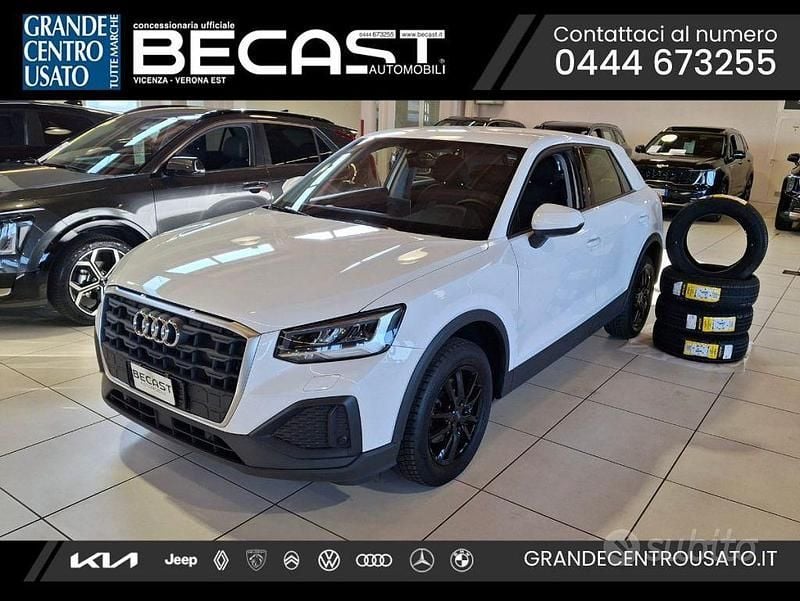 Usata Audi Q2 Business 116 CV (85 kW) 2022 Bianco pastello SUV