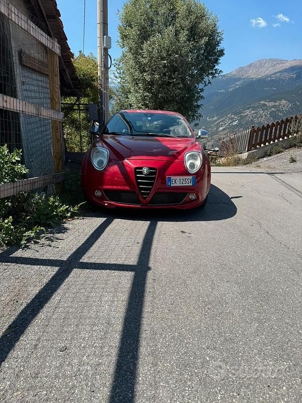 Usata Alfa Romeo MiTo 135 CV (99 kW) 2012 Rosso Utilitaria