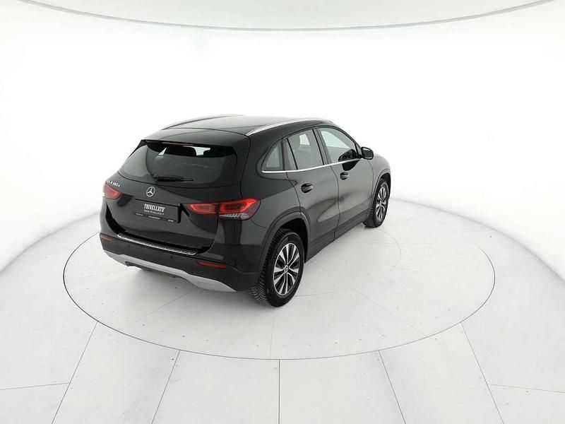 Usata Mercedes GLA180 116 CV (85 kW) 2022 Nero SUV