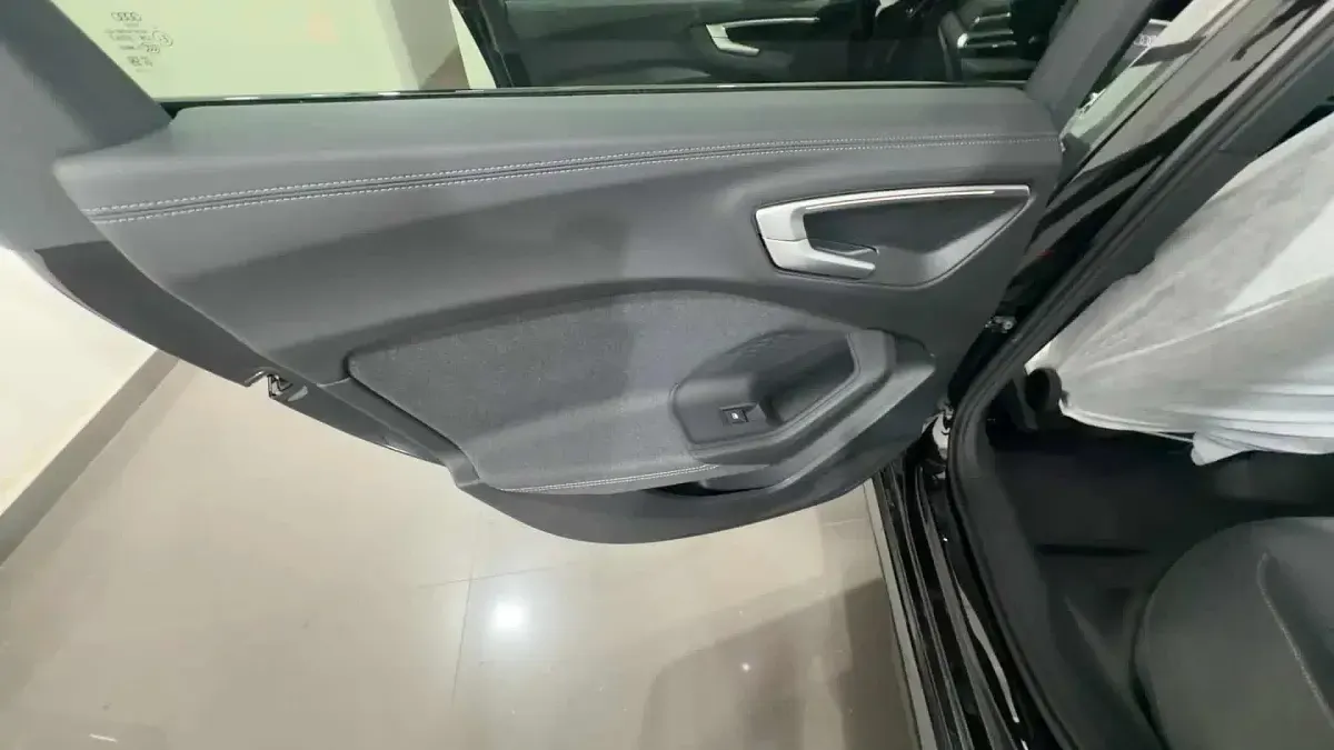 Nuova Audi A5 S-Line 204 CV (150 kW) 2025 Grigio daytona Station wagon