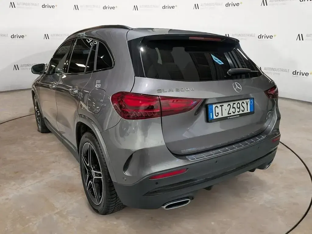 Usata Mercedes GLA200 Advanced Plus 150 CV (110 kW) 2024 Grigio SUV