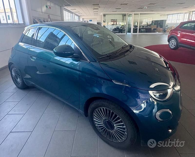 Usata Fiat 500e La Prima 86 kW (118 CV) 2020 Blu Berlina