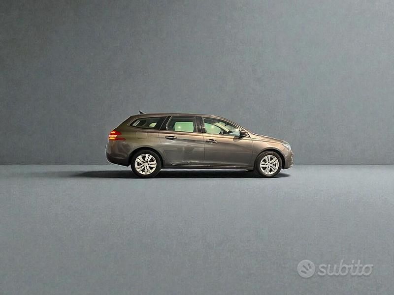 Usata Peugeot 308 SW Business-Line 130 CV (95 kW) 2019 Station wagon