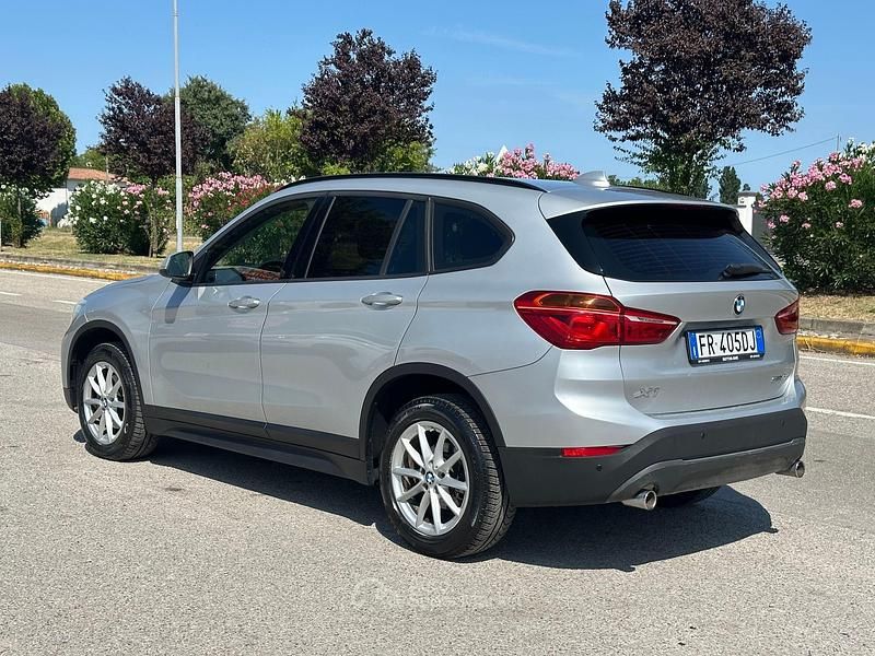 Usata Land Rover Discovery Sport R-Dynamic 150 CV (110 kW) 2018 Gray SUV