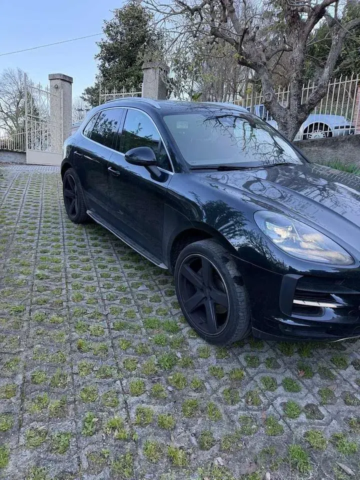 Gebraucht Porsche Macan 245 PS (180 kW) 2019 Schwarz SUV