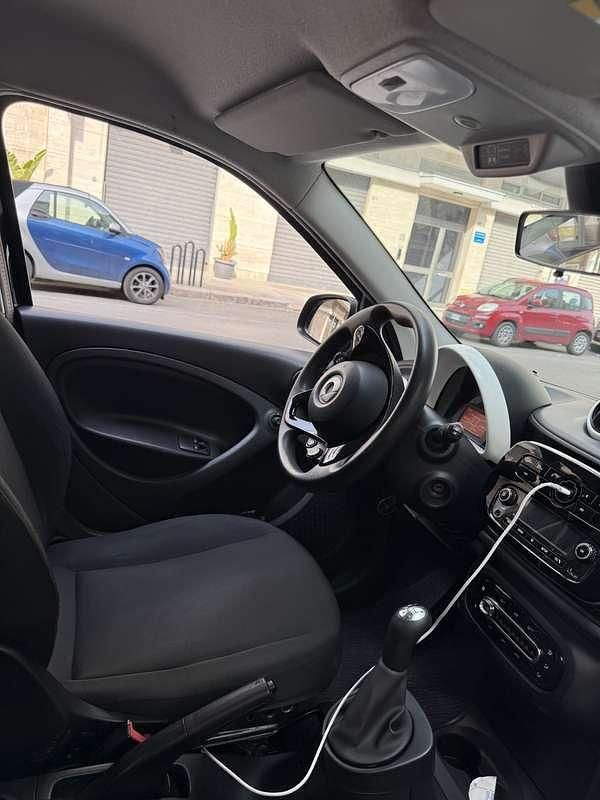 Usata Smart ForFour Pulse 95 CV (69 kW) 2019 Utilitaria