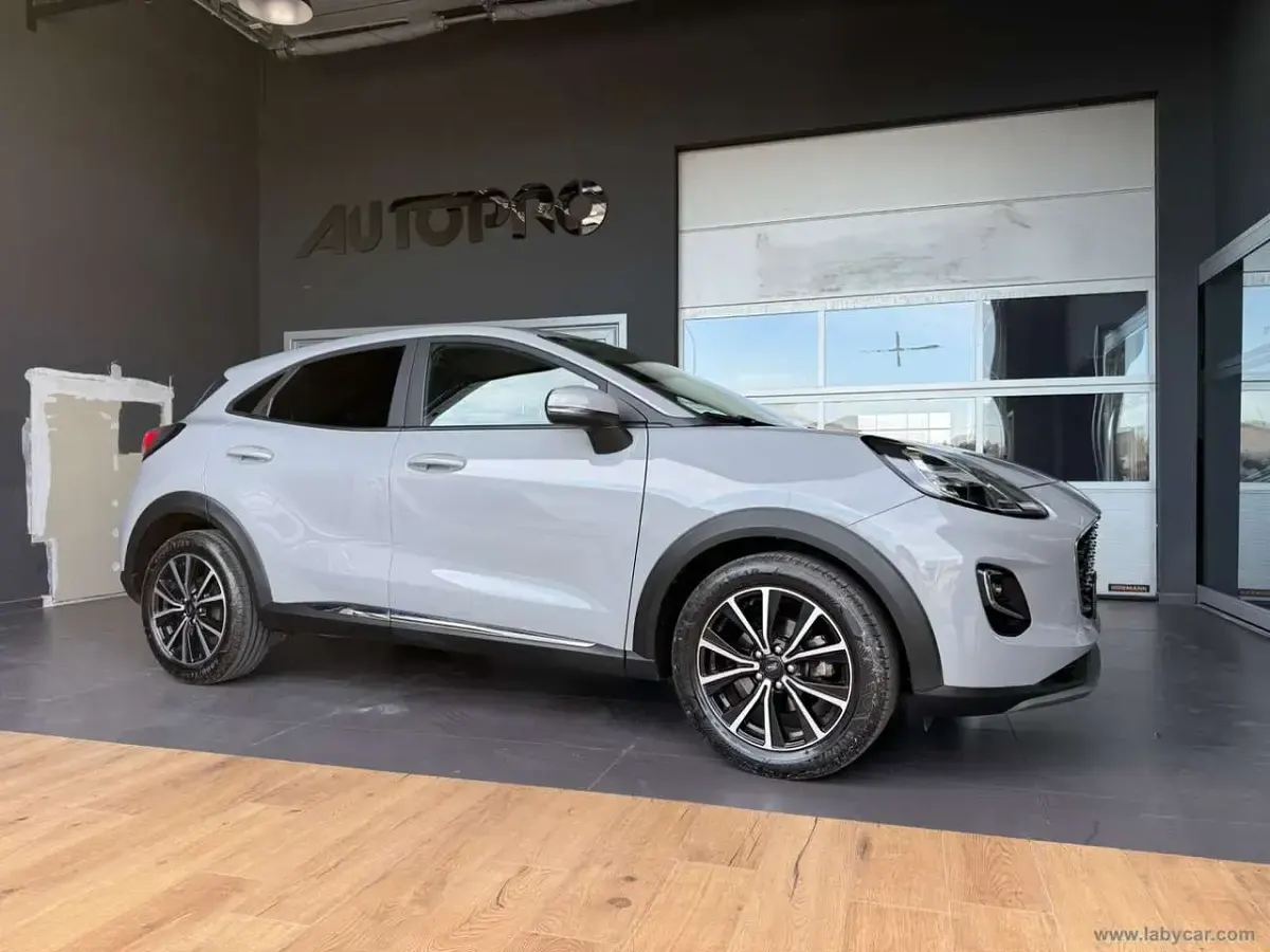 Usata Ford Puma 124 CV (91 kW) 2022 Grigio SUV