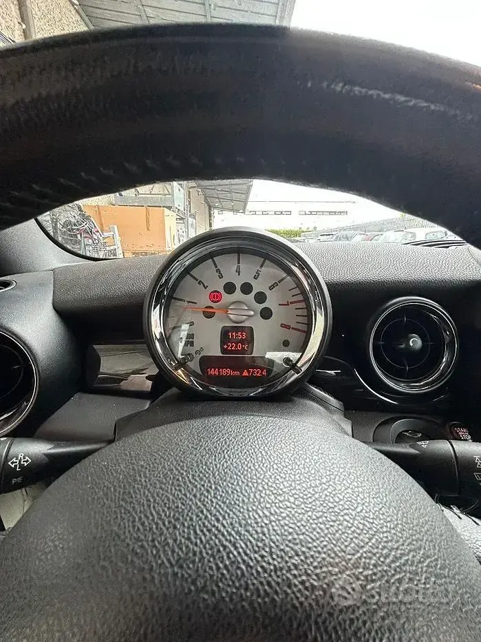 Usata Mini Cooper Cabriolet 116 CV (85 kW) 2009 Cabrio