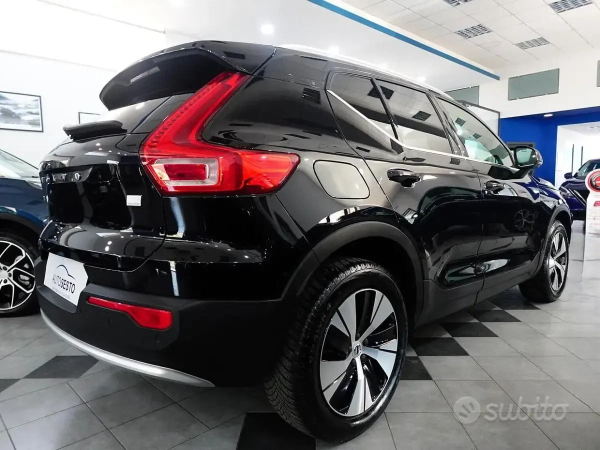 Occasion Volvo XC40 Core 262 ch (192 kW) 2022 Noir SUV