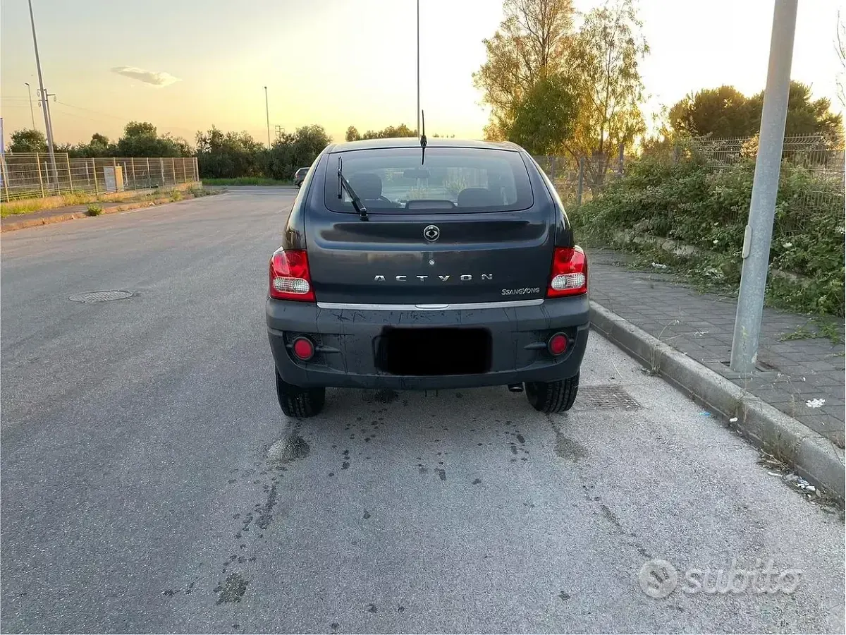 Usata SsangYong Actyon 141 CV (103 kW) 2008 Blu SUV