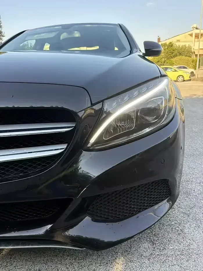 Usata Mercedes C200 136 CV (100 kW) 2016 Nero Berlina