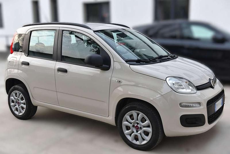 Usata Fiat Panda Easy 80 CV (58 kW) 2014 Caffelatte Utilitaria