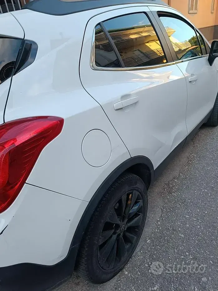Usata Opel Mokka 140 CV (102 kW) 2016 Bianco SUV