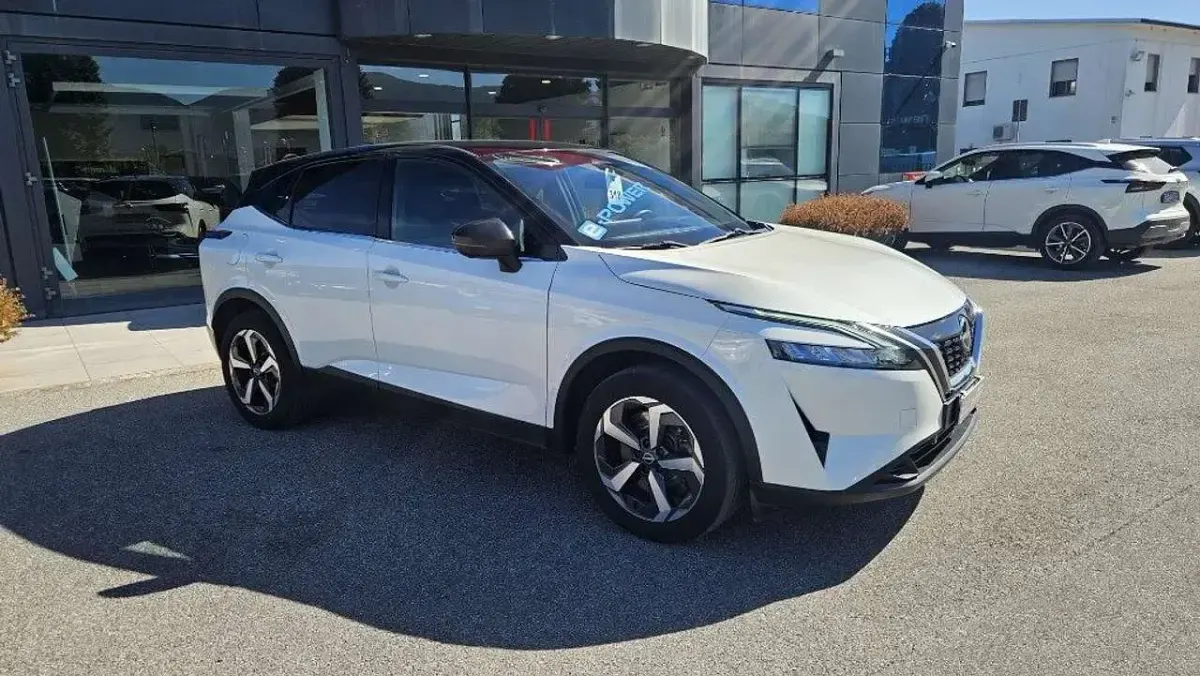 Usata Nissan Qashqai N-Connecta 158 CV (116 kW) 2023 Bianco SUV
