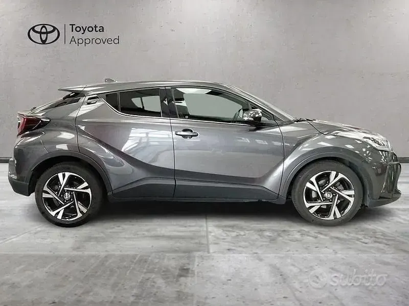 Usata Toyota C-HR Trend 122 CV (89 kW) 2023 Grigio SUV