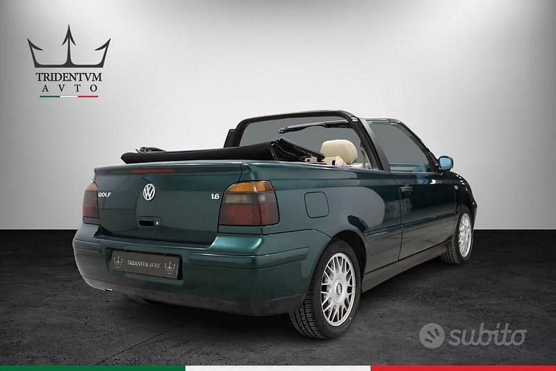 Usata VW Golf Cabriolet Sport 101 CV (74 kW) 2007 Verde Cabrio