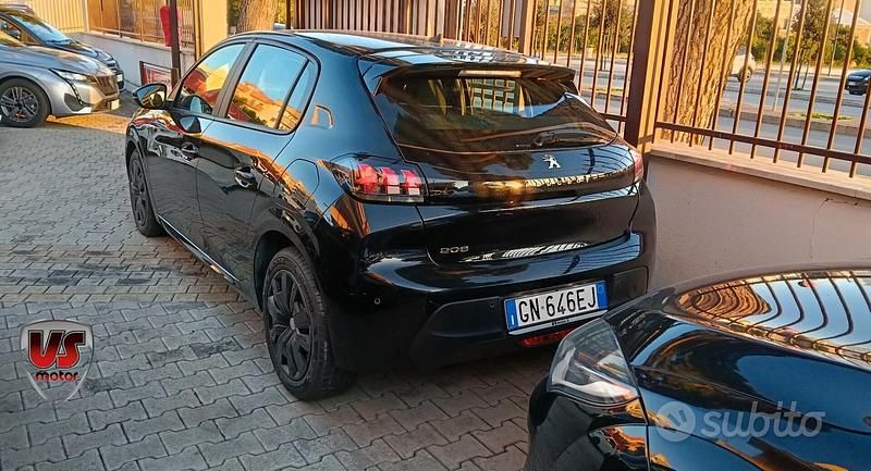 Usata Peugeot 208 Active 75 CV (55 kW) 2023 Nero Utilitaria