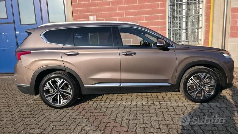 Bronzo Usata 2019 Hyundai Santa Fe SUV | 23.000 € (Ottimo prezzo) - Immagine 1/4