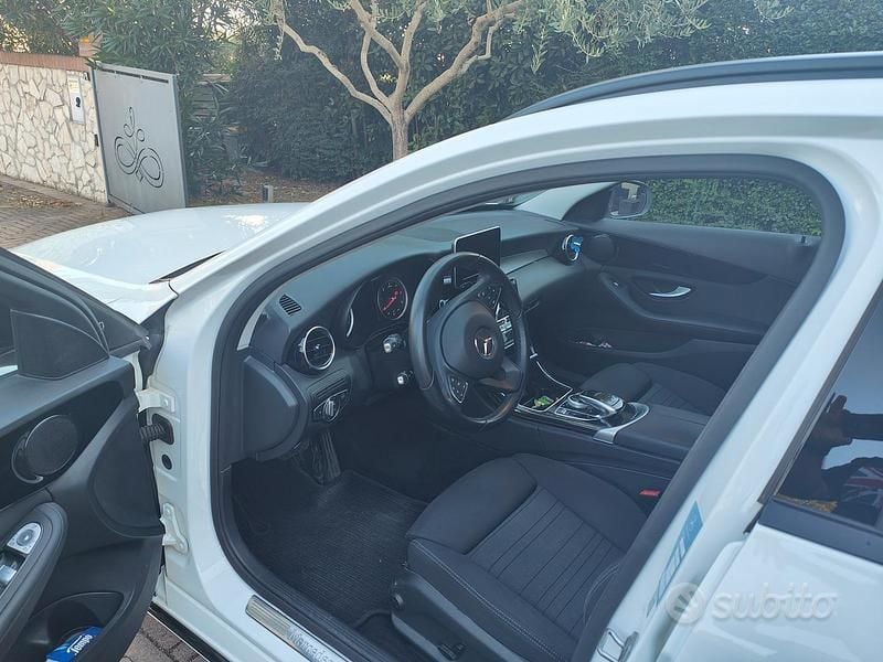 Usata Mercedes C220 170 CV (125 kW) 2017 Bianco Station wagon