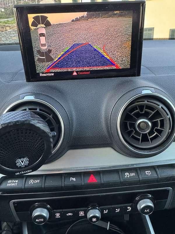 Usata Audi Q2 Business 116 CV (85 kW) 2018 Grigio SUV