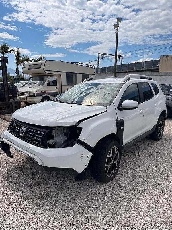 Usata Dacia Duster Essentiel 114 CV (83 kW) 2019 Bianco SUV