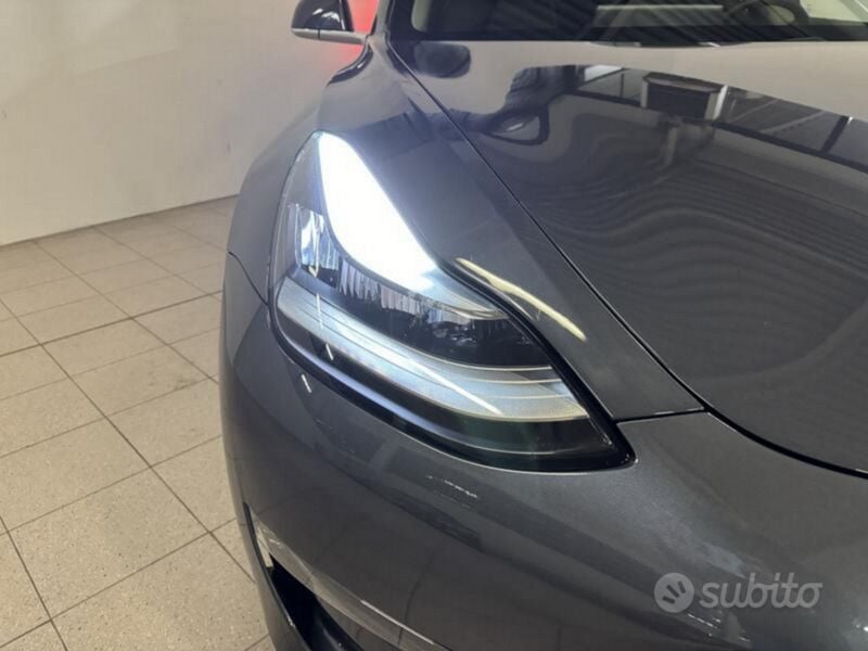 Grigio Usata 2020 Tesla Model 3 Berlina | 27.000 € (Ottimo prezzo) - Immagine 1/4