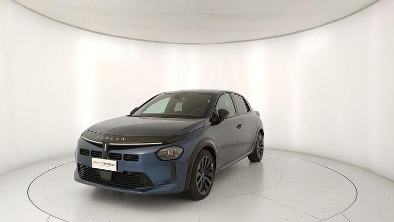 Usata Lancia Ypsilon 101 CV (74 kW) 2025 Blu Utilitaria