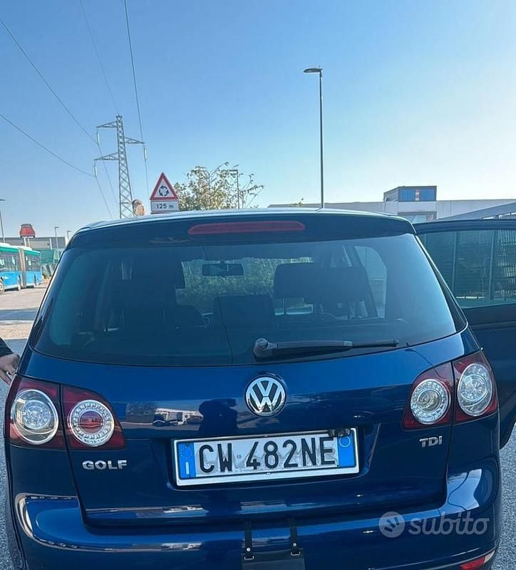 Usata VW Golf IV 140 CV (102 kW) 2005 Blu Berlina