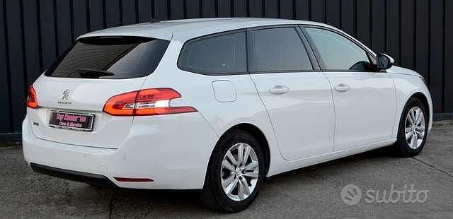 Usata Peugeot 308 SW Active 131 CV (96 kW) 2020 Bianco Station wagon
