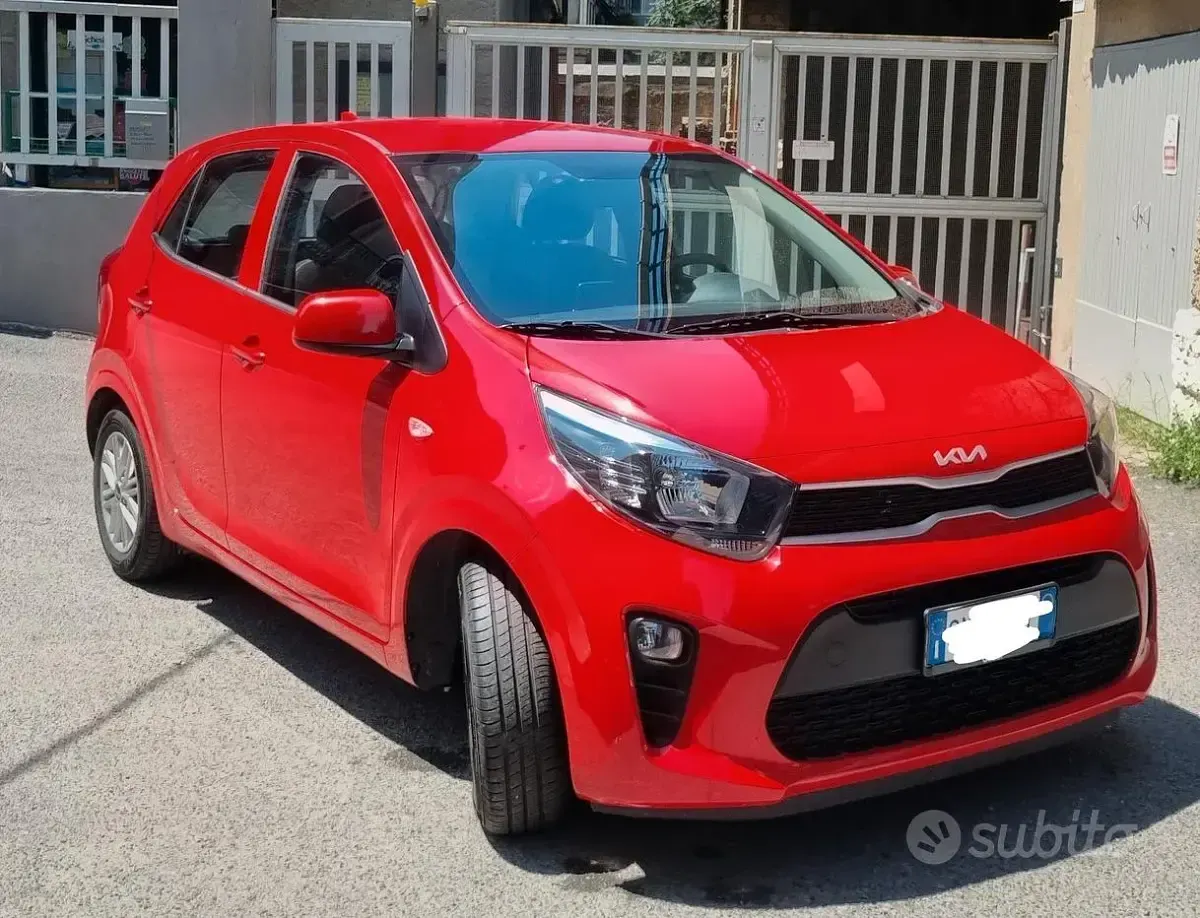 Usata Kia Picanto 67 CV (49 kW) 2023 Rosso Utilitaria