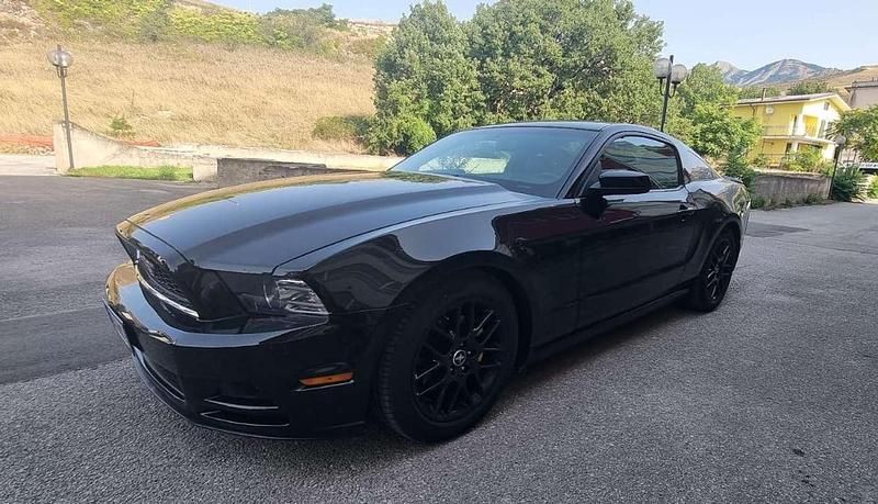Nero Usata 2014 Ford Mustang Fastback Coupé | 26.000 € (Buon prezzo) - Immagine 1/4