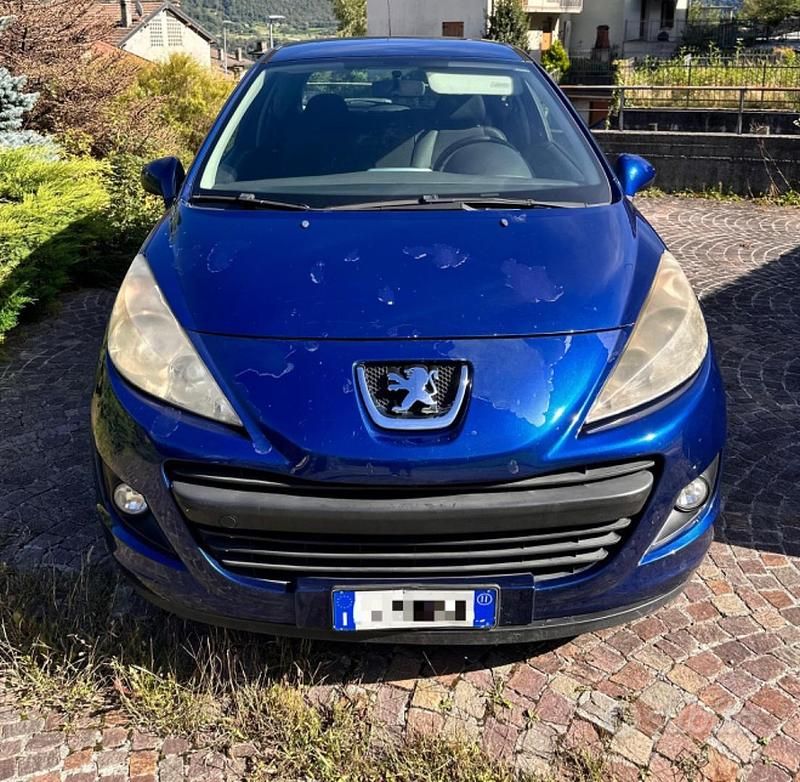 Usata Peugeot 207 73 CV (53 kW) 2011 Blu Berlina