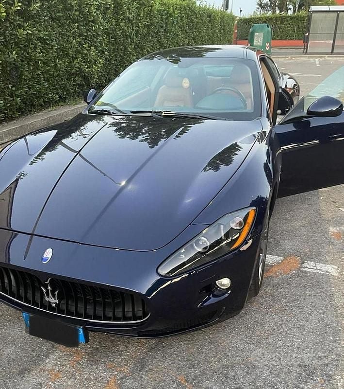 Usata Maserati Granturismo 439 CV (322 kW) 2010 Blu Coupé