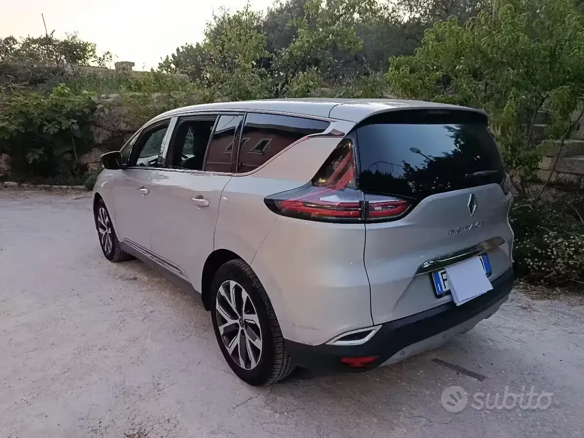 Usata Renault Espace 160 CV (117 kW) 2016 Grigio Monovolume