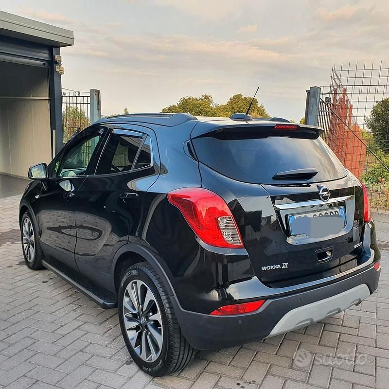 Usata Opel Mokka 140 CV (102 kW) 2016 Nero SUV