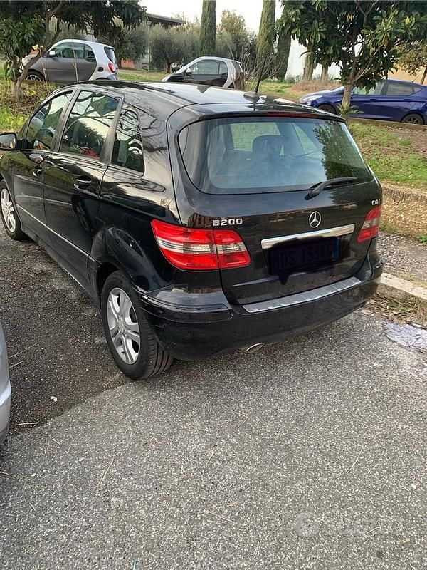 Usata Mercedes 200 Chrome 2008 Nero Monovolume