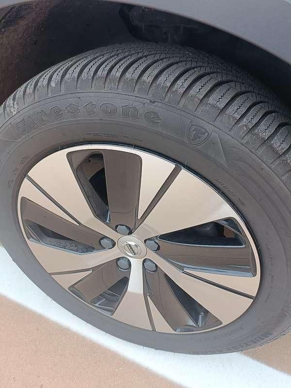 Usata Volvo V40 Business Edition 152 CV (111 kW) 2019 Nero Berlina